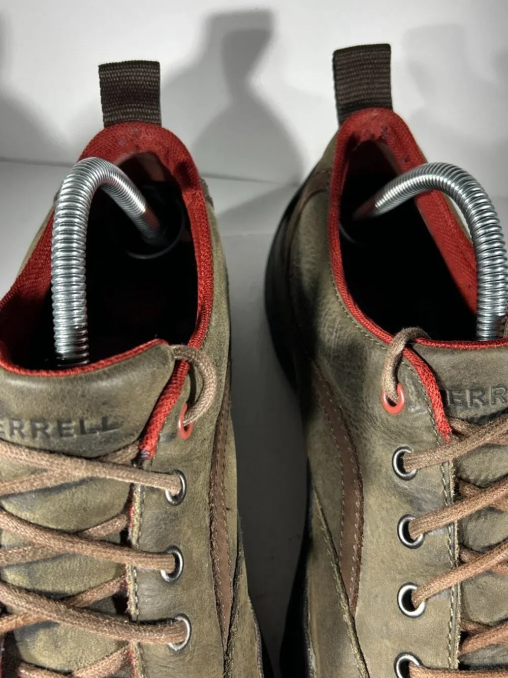 Merrell Loess Trail Hiking Shoes Mens Size 9 Dusty Olive Leather Sneaker Camping
